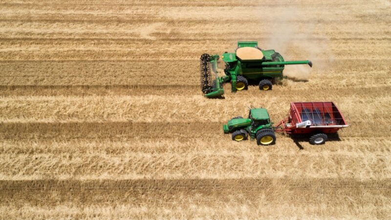 ACCC with farmers on machinery servicing