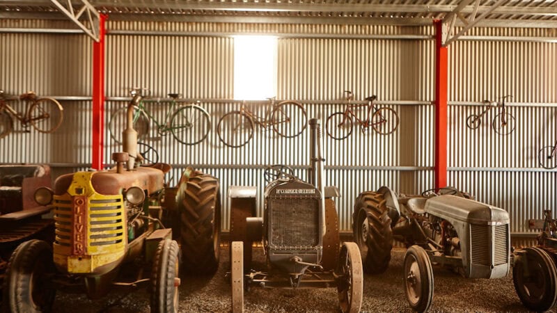 The tractor farm – a collection to impress