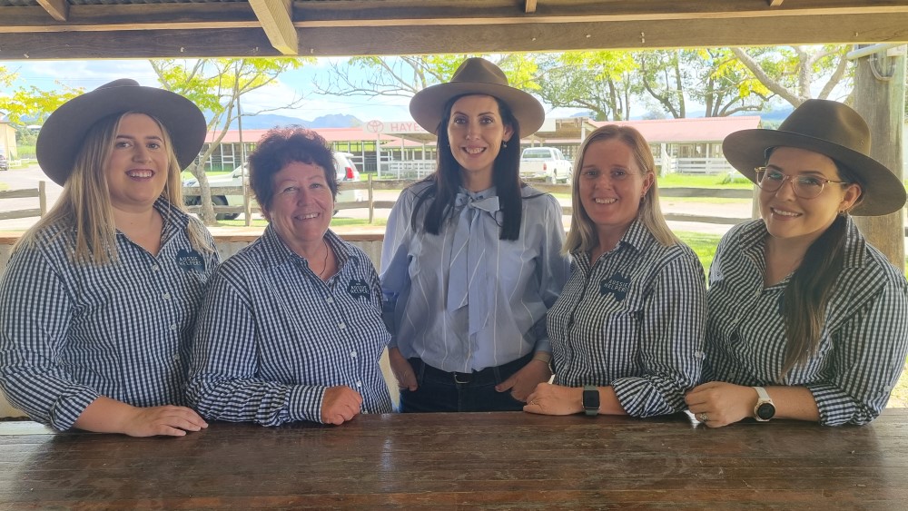 Tweed Valley farmers welcome back Aussie Helpers
