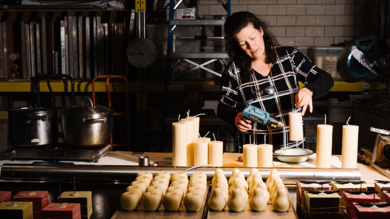 Aussie candlemaker Queen B lights the way